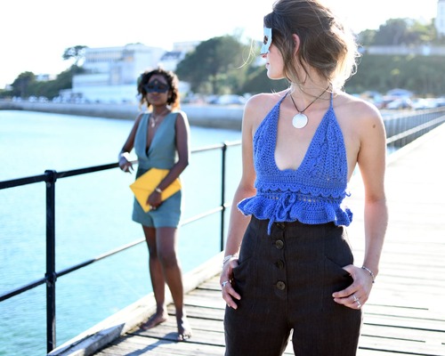 Haut en crochet.